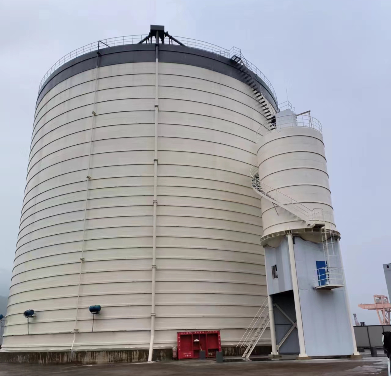 赤坎10万吨水泥钢板库